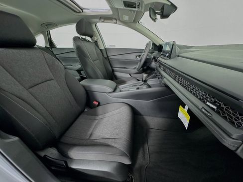 Certified 2025 Honda Accord SE image 35