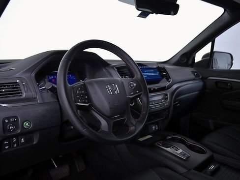 Used 2023 Honda Passport TrailSport image 14