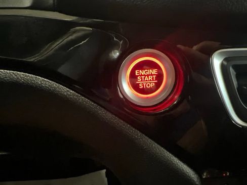 Used 2017 Honda Pilot Elite image 19