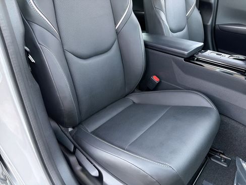 Used 2025 Toyota Prius XLE image 23