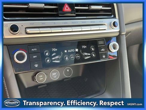 Used 2025 Genesis G70 2.5T w/ Sport Prestige Package image 30