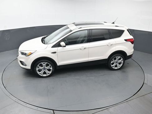 Used 2019 Ford Escape Titanium image 42
