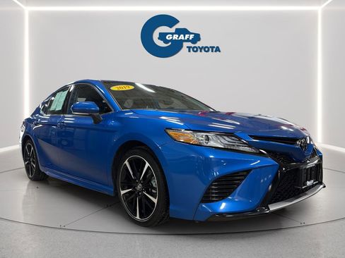 Used 2019 Toyota Camry XSE FWD image 4