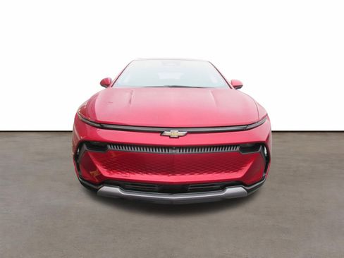 Used 2025 Chevrolet Equinox EV LT w/ Convenience Package image 8