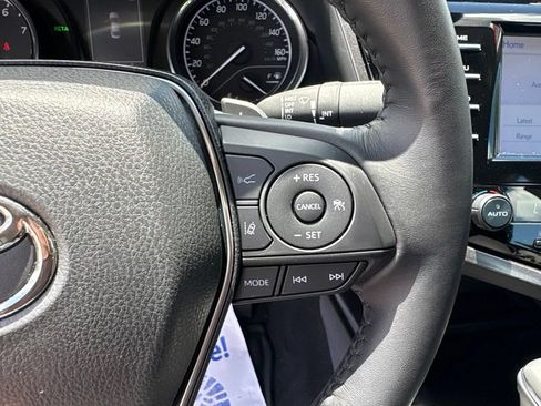 Used 2019 Toyota Camry SE w/ Convenience Package FWD image 30