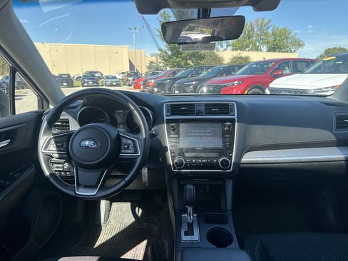 Used 2018 Subaru Outback 2.5i Premium AWD/4WD image 19