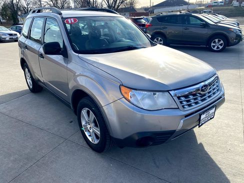 Used 2011 Subaru Forester 2.5X w/ Alloy Wheel Value Pkg image 4