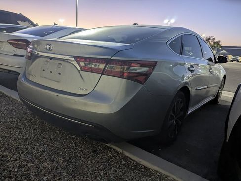 Used 2016 Toyota Avalon XLE Premium w/ Protection Package FWD image 4