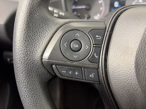 Used 2024 Toyota Corolla LE FWD image 31