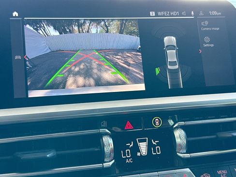 Used 2022 BMW 330i Sedan w/ M Sport Package image 14