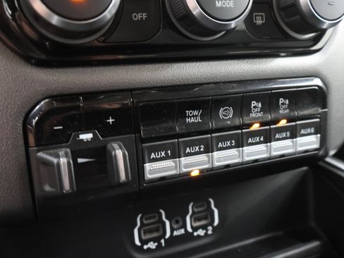 Used 2019 RAM 2500 Big Horn AWD/4WD image 47