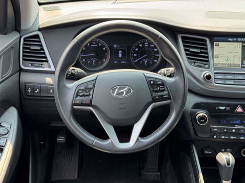 Used 2017 Hyundai Tucson Limited AWD/4WD image 11