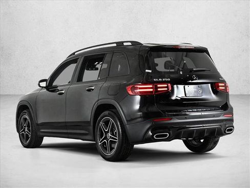 New 2026 Mercedes-Benz GLB 250 4MATIC image 8