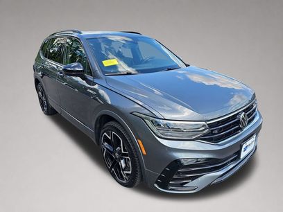 Used 2024 Volkswagen Tiguan SE R-Line