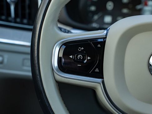 Used 2019 Volvo XC60 T6 Inscription w/ Protection Package AWD/4WD image 14