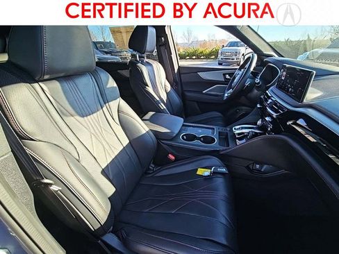 Used 2025 Acura MDX A-Spec image 2