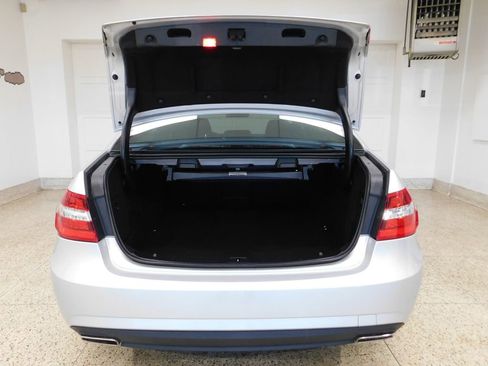 Used 2013 Mercedes-Benz E 350 4MATIC Sedan image 79