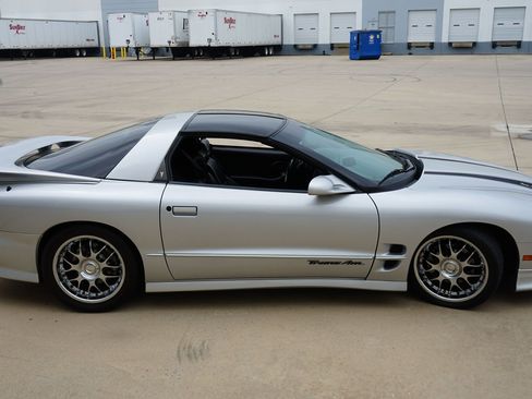 Used 2000 Pontiac Firebird Formula w/ Security Pkg image 14