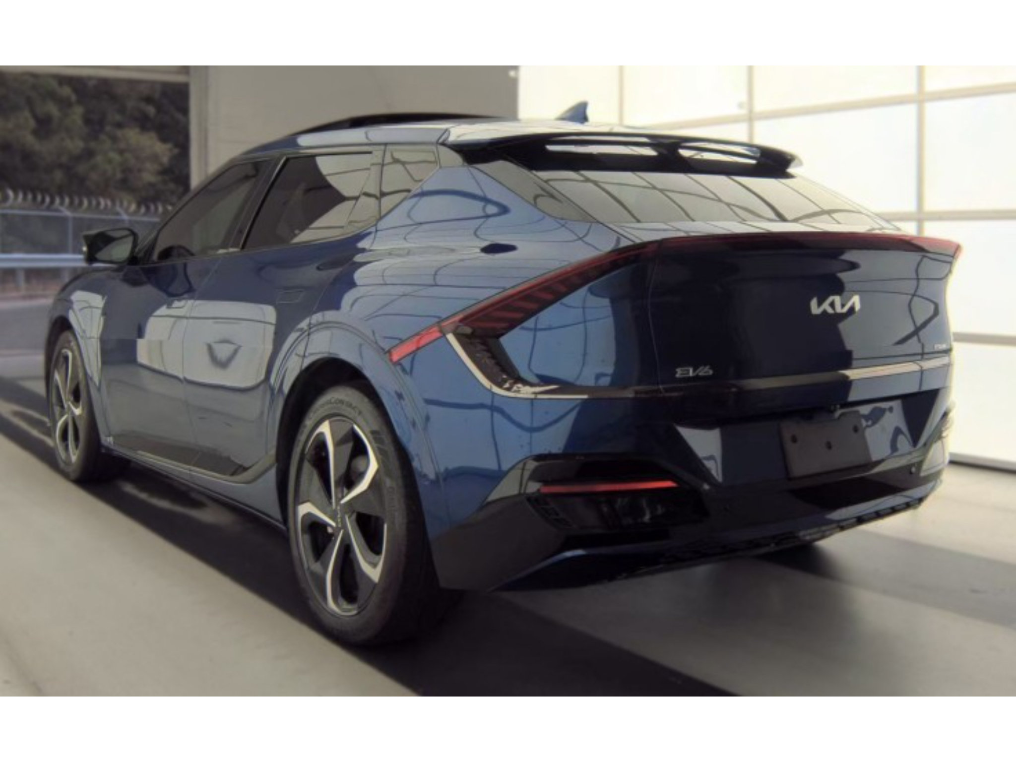 Used 2023 Kia EV6 GT-Line AWD/4WD image 4