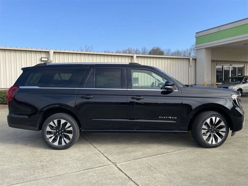 New 2026 Ford Expedition Max Platinum w/ Driver's Package image 2