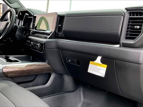 New 2026 Chevrolet Silverado 3500 LT image 9