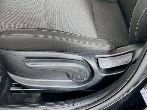 Used 2023 Kia Forte LXS image 11