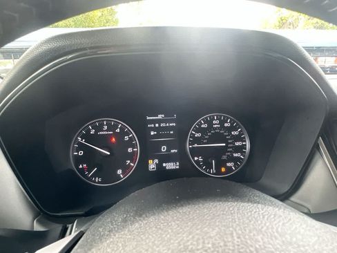 Used 2025 Subaru Outback Premium AWD/4WD image 16