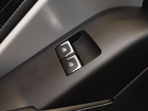 Used 2019 Chevrolet Corvette Grand Sport w/ Carbon Flash Badge Package image 22