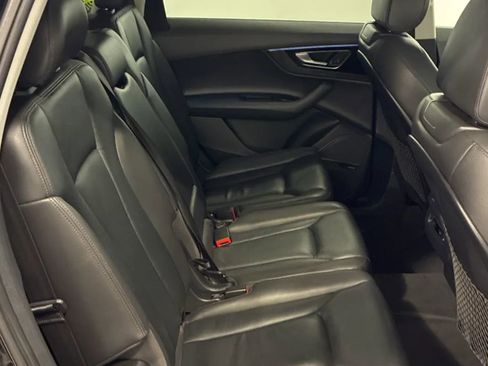 Used 2018 Audi Q7 3.0T Premium Plus w/ Premium Plus Package image 17