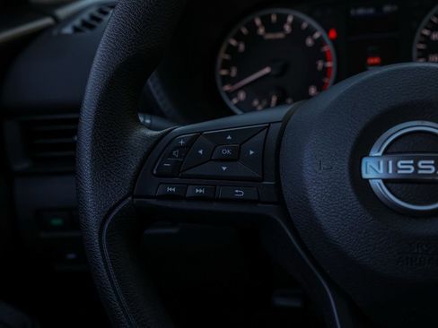 Used 2025 Nissan Sentra S image 25