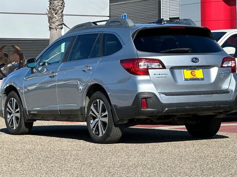 Used 2018 Subaru Outback 3.6R Limited image 6