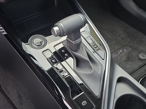 New 2026 Kia Niro SX Touring FWD image 26