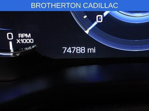 Used 2020 Cadillac Escalade Premium Luxury image 18