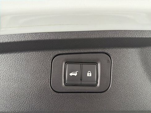 Certified 2025 INFINITI QX80 Pure image 12