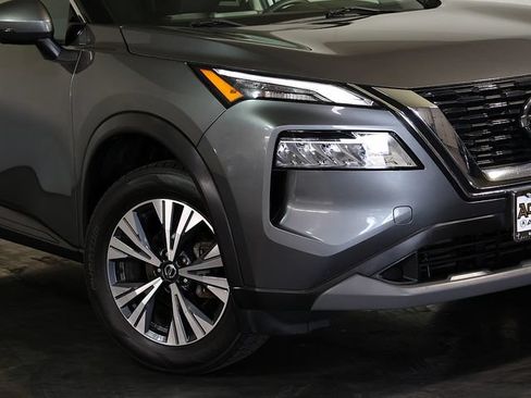 Used 2021 Nissan Rogue SV AWD/4WD image 8