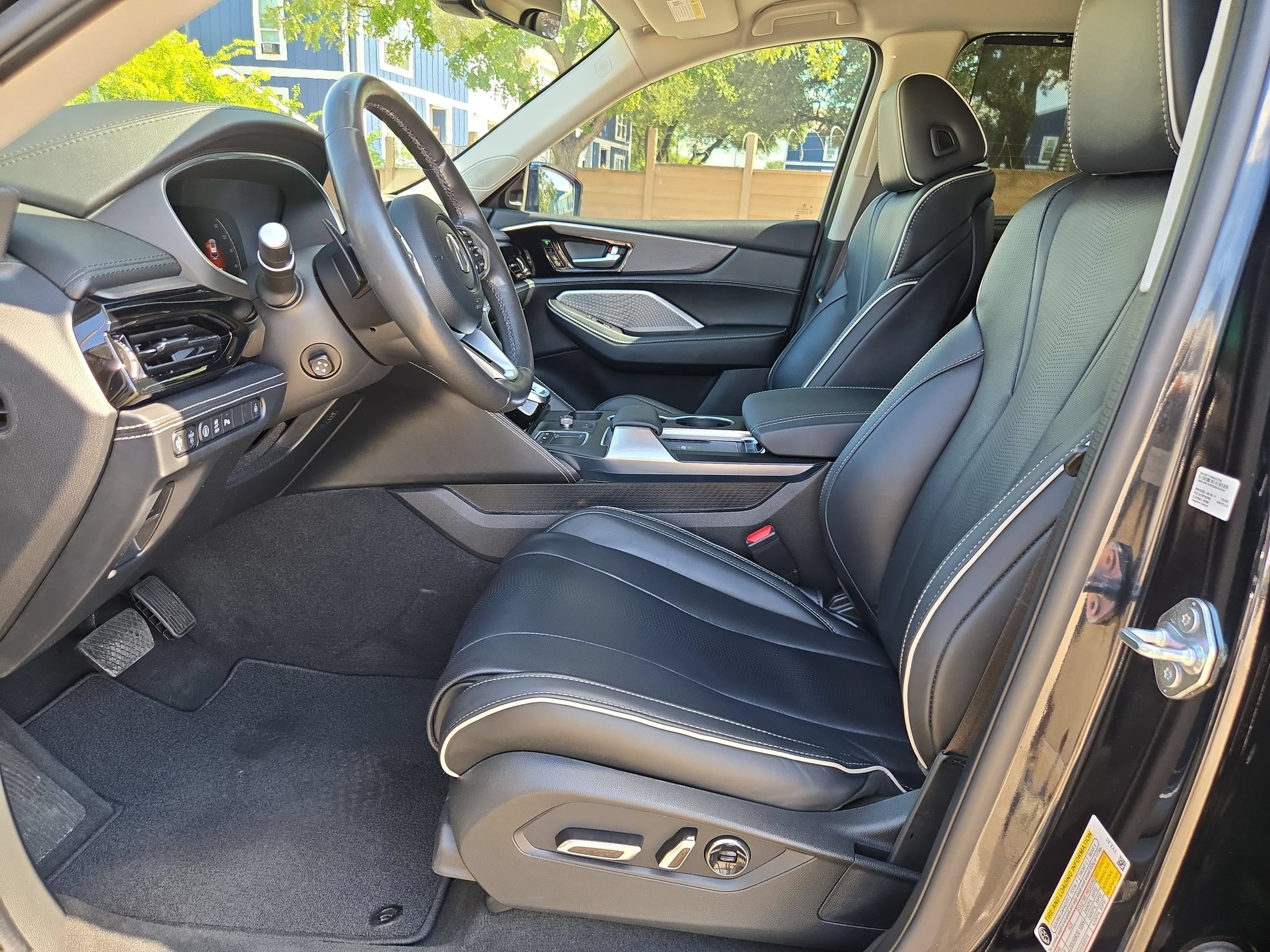Used 2024 Acura MDX w/ Advance Package AWD/4WD image 9