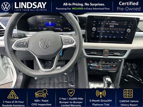 Used 2025 Volkswagen Taos SE image 11
