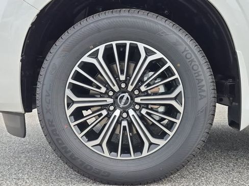 New 2026 Nissan Armada SL w/ Convenience Package AWD/4WD image 6