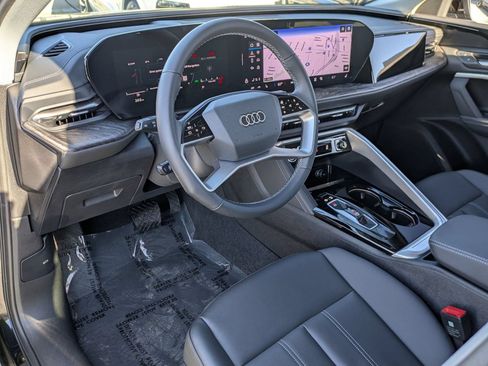 Used 2025 Audi Q5 Premium w/ Convenience Package AWD/4WD image 15