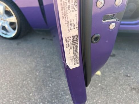 Used 2014 Dodge Challenger R/T image 28