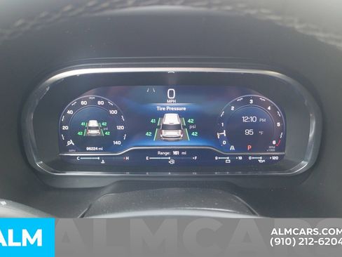 Used 2024 Chevrolet Tahoe LT RWD image 29
