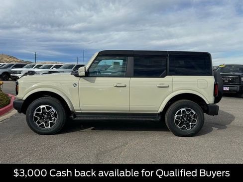 New 2025 Ford Bronco Outer Banks image 2