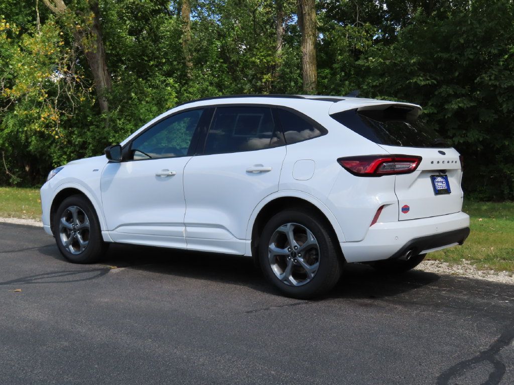 Used 2023 Ford Escape ST-Line w/ Tech Pack #1 AWD/4WD image 23