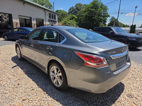 Used 2014 Nissan Altima 2.5 SV FWD image 4