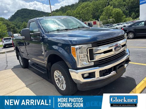 Used 2017 Ford F250 XLT w/ XLT Value Package AWD/4WD image 3