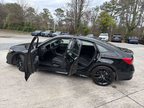 Used 2023 Honda Civic Sport image 18