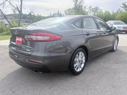 Used 2020 Ford Fusion SE FWD image 6