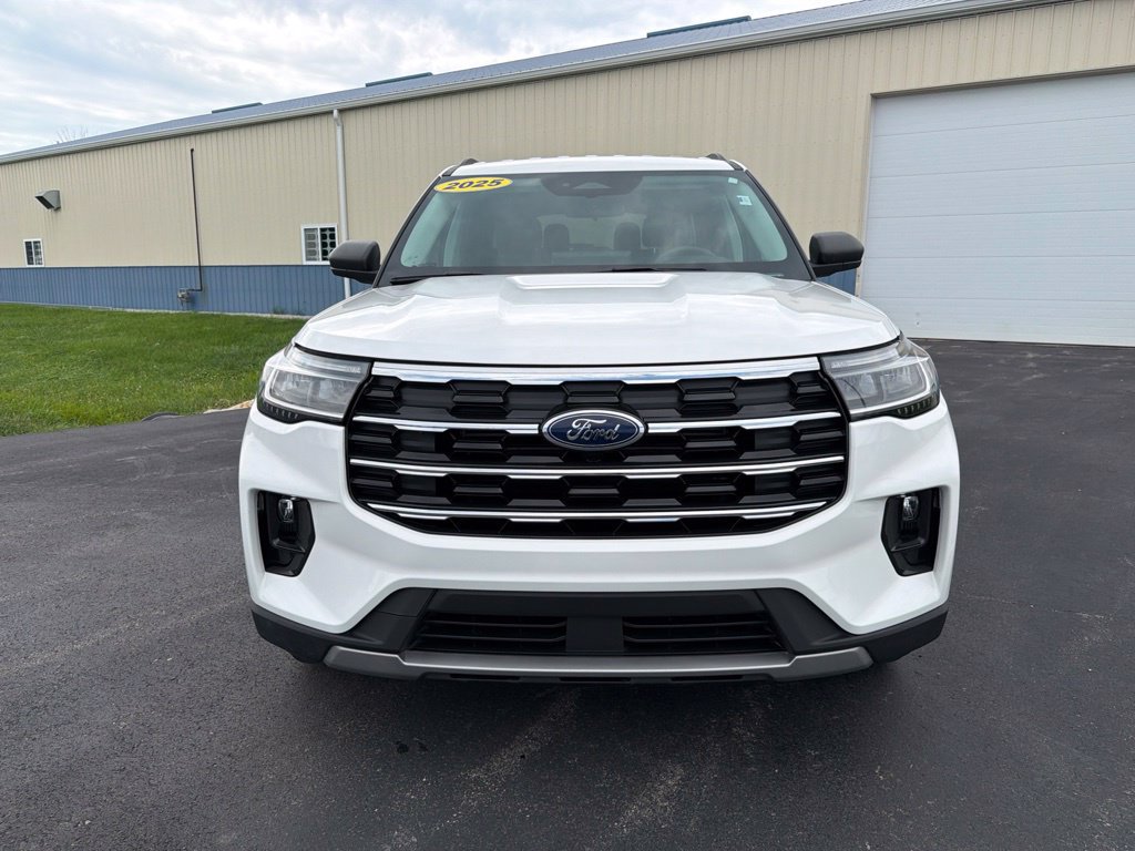 Certified 2025 Ford Explorer Active w/ Active Comfort Package AWD/4WD image 9