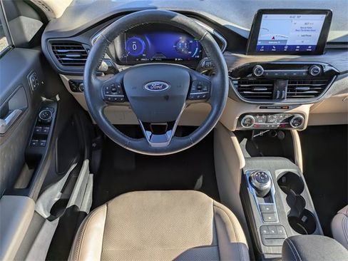 Certified 2020 Ford Escape Titanium image 16