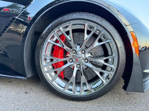 Used 2016 Chevrolet Corvette Z06 w/ 3LZ Preferred Equipment Group RWD image 25